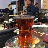 รูปภาพถ่ายที่ Ala Kahve Cafe &amp;amp; Bistro โดย Dizdar D. เมื่อ 12/20/2014