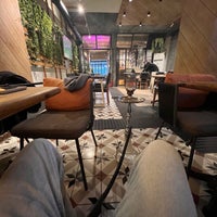 12/6/2022 tarihinde Daniel V.ziyaretçi tarafından Beşiktaş Kahvesi Hookah Lounge'de çekilen fotoğraf