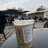 Foto diambil di Starbucks oleh Maryam pada 1/3/2023