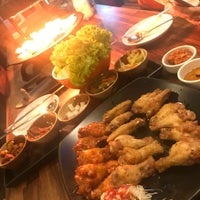 Photo taken at Choi Choi Korean Chicken by Rukteeruk P. on 7/20/2018