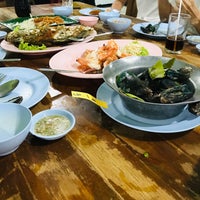 Photo taken at Sung Wean Seafood by Kaew_SKB🐵รักในหลวง on 10/21/2023