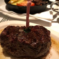Снимок сделан в Charley&amp;#39;s Steak House &amp;amp; Seafood Grille пользователем Patty C. 7/13/2019