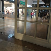 Foto tirada no(a) Amoreiras Shopping Center por Nina S. em 11/1/2019