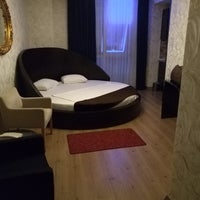 Foto scattata a Bossuite Hotel Maltepe da 🎧 EvrenKaya 🎧 il 9/25/2019
