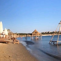 Foto diambil di Boheme Beach oleh burç pada 8/10/2020