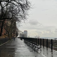 Photo taken at Brooklyn Heights Promenade by Yasser on 3/28/2024