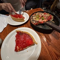 Photo taken at Uno Pizzeria &amp;amp; Grill - Chicago by Boris Z. on 9/8/2023