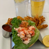 Photo taken at Phillips Seafood by Karen W. on 12/2/2019