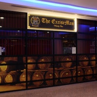 Foto tirada no(a) The Exciseman Wine &amp;amp; Whisky Bar por The Exciseman Wine &amp;amp; Whisky Bar em 9/18/2019
