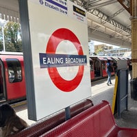 Photo taken at Ealing Broadway Railway Station (EAL) by Mustafa C. on 8/12/2023