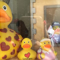 Foto diambil di Limassol Duck Store oleh Маргарита К. pada 7/15/2019