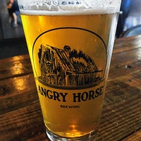 7/21/2018 tarihinde Miguel C.ziyaretçi tarafından Angry Horse Brewing'de çekilen fotoğraf