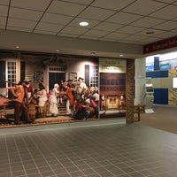 10/13/2016에 Adry L.님이 Colonial Williamsburg Regional Visitor Center에서 찍은 사진