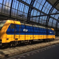 Photo taken at Spoor 14 by 🦄 on 6/26/2018