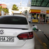 รูปภาพถ่ายที่ Shell โดย Mehmet K. เมื่อ 3/25/2021