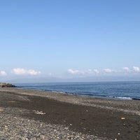 Photo taken at 大浜海岸 by ryudou k. on 3/20/2021