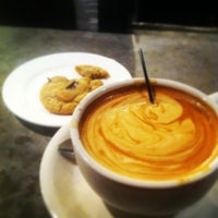 Foto tirada no(a) Coffee Foundry por Deborah B. em 12/21/2012