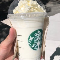 Photo taken at Starbucks by Yunoshin on 4/3/2019