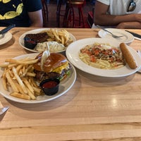 Photo taken at Applebee&amp;#39;s Grill + Bar by Saleh on 7/30/2020