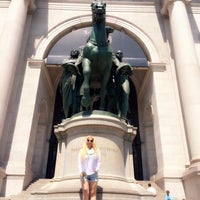 Photo taken at Cosmic Cocktails and Space Arcade at American Museum of Natural History by Bèryl on 7/7/2016