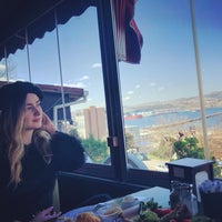 2/23/2020 tarihinde Gökçen Y.ziyaretçi tarafından Tarçın Cafe'de çekilen fotoğraf