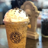 Photo taken at The Coffee Bean &amp;amp; Tea Leaf by Xi-Er D. on 9/24/2018
