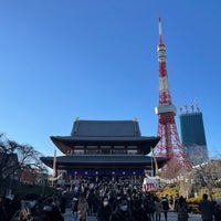 Photo taken at Zojoji Temple by Kei M. on 1/1/2022