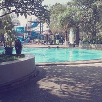 Kolam Renang Graha Raya Regency Tangerang Banten