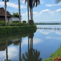 Photo taken at Kumarakom Lake Resort by Noura A. on 11/7/2023