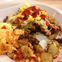 รูปภาพถ่ายที่ The Egg &amp;amp; I Restaurants- McAllen โดย Perla M. เมื่อ 11/10/2013