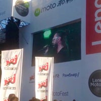 Photo taken at Lenovo Moto Fest by Doctor O. on 8/27/2016