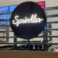 Photo taken at Sprinkles Plano by Mlvt on 6/28/2022