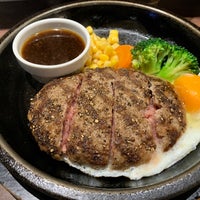Photo taken at Ikinari Steak by Gentoo on 12/4/2021