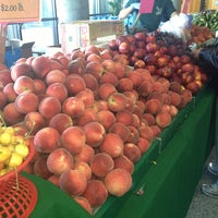 Photo taken at UCSF Parnassus Farmers&amp;#39; Market by Anita A. on 6/12/2013