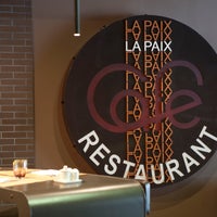 รูปภาพถ่ายที่ Café de la Paix โดย Café de la Paix เมื่อ 7/24/2013