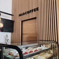 Photo taken at Madcoffee by Yulianna L. on 3/16/2019