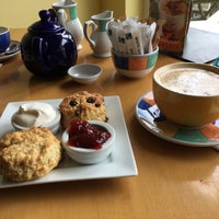 4/10/2018 tarihinde Mat W.ziyaretçi tarafından Cemlyn Tea Shop'de çekilen fotoğraf