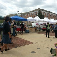 Das Foto wurde bei The Farmers Market at Maryland von Ryan D. am 4/17/2013 aufgenommen