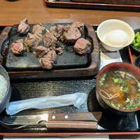 Photo taken at 感動の肉と米 by やまさん on 2/10/2024