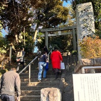 Photo taken at Yoyogi Hachimangu Shrine by Lily on 2/3/2024