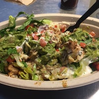Photo taken at Chipotle Mexican Grill by Manuel C. on 8/24/2018