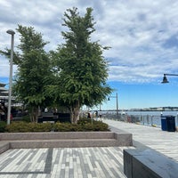Photo taken at Waterfront Park by Wedyan . on 9/24/2022