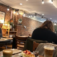 Photo taken at Delanie&amp;#39;s Coffee by Wedyan . on 1/18/2024