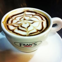 Снимок сделан в Fran&amp;#39;s Café пользователем Silvio A. 1/28/2013