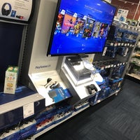 Photo taken at Best Buy by Marv on 12/15/2016