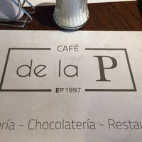 Снимок сделан в Café de la P пользователем Andrés E. 7/18/2017