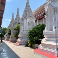 Photo taken at Wat Maha Phruettharam Worawiharn by Laurent G. on 4/13/2019