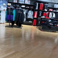 nike nakheel mall