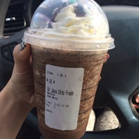 Photo taken at Starbucks by 🔮Lukkaew L. on 9/24/2015