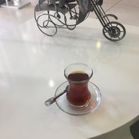 Photo taken at Metin&amp;#39;s Gümüşlük by FRT on 8/29/2021
